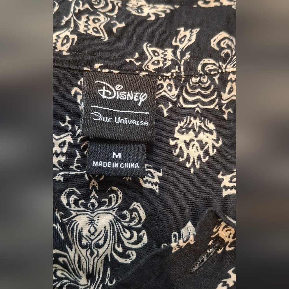 Disney Haunted Mansion Our Universe Short Sleeve Button Up Shirt M - Picture 5 of 7